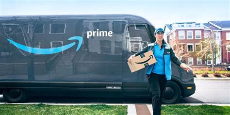 Amazon rolls out hundreds of new electric vans for Dallas' holiday ...