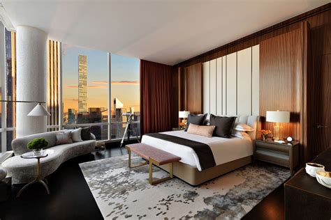 10 ways to transform your bedroom into a luxury hotel suite