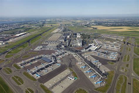 Schiphol Airport, Amsterdam, Netherlands [1920 x 1280] : r ...