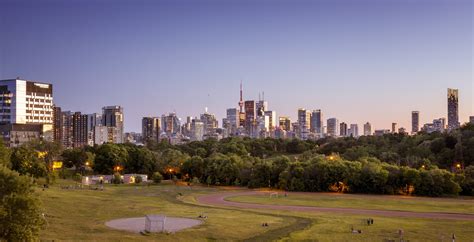 Riverdale Park Sunset | UrbanToronto