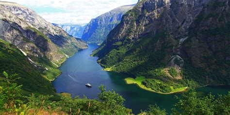 Fjord Norway | UNESCO fjords, mountains, waterfalls, Bergen, Stavanger, Ålesund