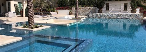 Newport Coast Luxury Swimming Pool - Splash Pools & Construction, Inc.