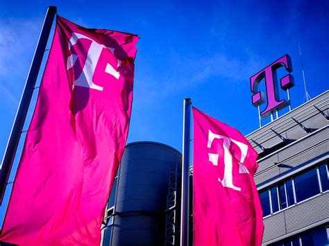 Logo and Group Headquarters | Deutsche Telekom