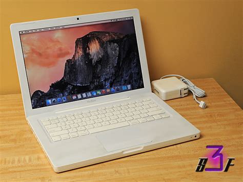 Apple MacBook White A1181 - 3SF Media