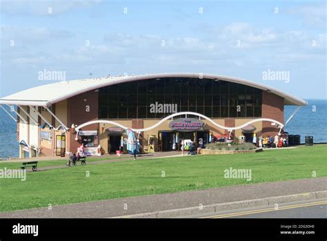 The Pier family entertainment centre, Hunstanton, Norfolk Stock Photo ...