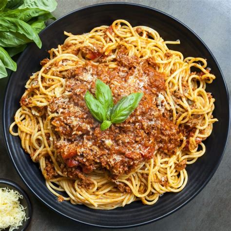 Super Simple Spaghetti Bolognese - A delicious and quick meal