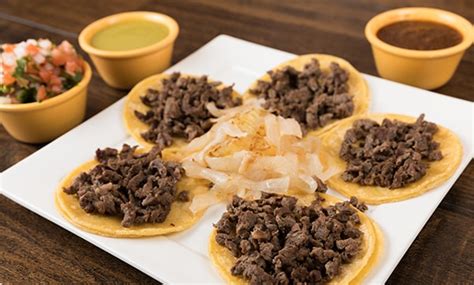 Tacos de Bistec – Tostada Regia