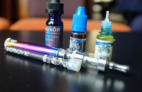 The dangers of e-cigarettes: Experts warn against popular smoking ...