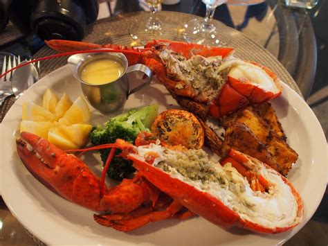 Boston Lobster Feast - International Drive Orlando Dining