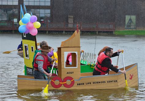 Float your boat // Bond Life Sciences Center