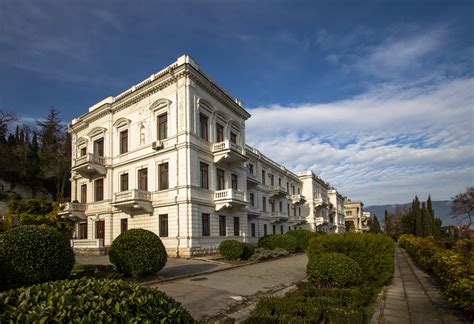 Crimea palaces guide: beauty and grandeur of aristocratic estates ...