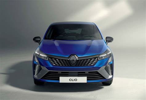 Clio or Captur (both 2023) : r/Renault