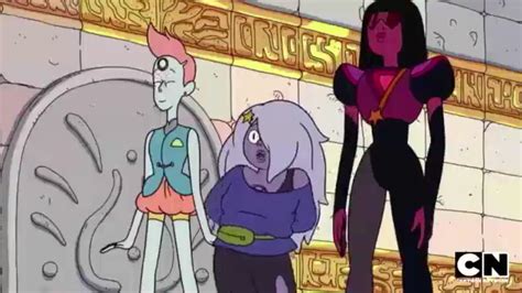 So, I found and watched the original pilot. It was... interesting. : r/stevenuniverse