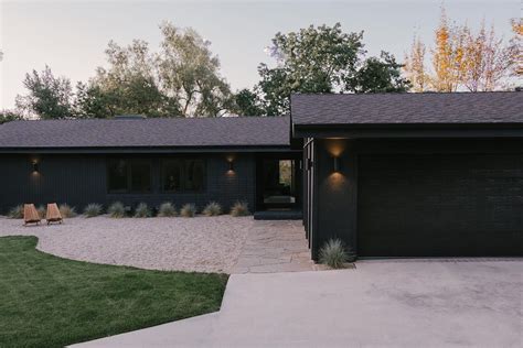 Black ranch house | Ranch house exterior, Ranch house designs, Brick ...