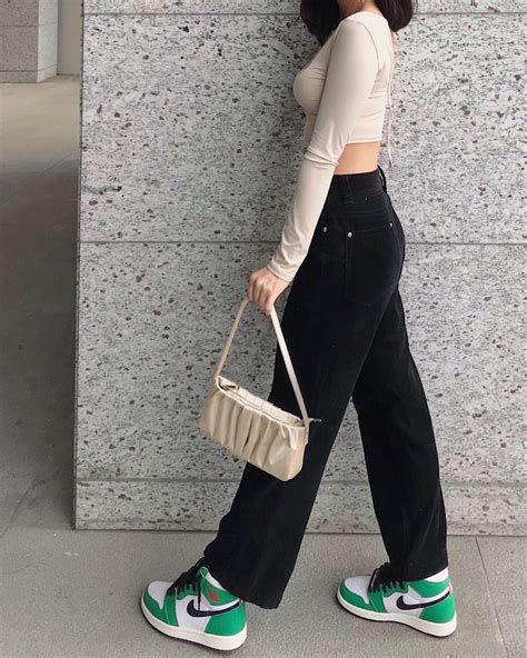 𝔠𝔞𝔰𝔲𝔞𝔩 𝔣𝔦𝔱 | anne | Green shoes outfit, Lucky green outfit, Jordan outfits