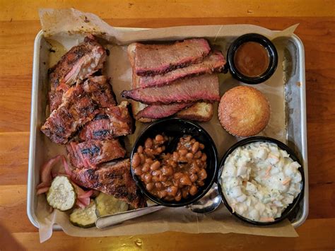 Best BBQ Places To Visit In Nashville Tennessee