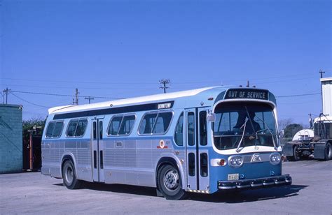 GMC Fishbowl in Austin,Texas | Retro bus, N america, America