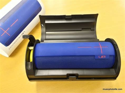 UE MEGABOOM Waterproof Wireless Speaker Review