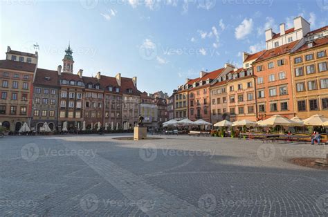 Old town in Warsaw 7228997 Stock Photo at Vecteezy