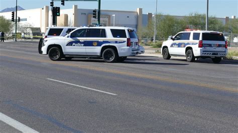 Man shot and killed after getting into police vehicle in Phoenix ...