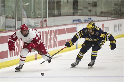 Wisconsin Badgers men’s hockey: UW earns weekend split with Wolverines ...