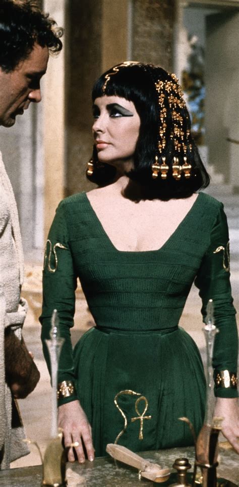 Elizabeth Taylor Costumes Cleopatra: A Timeless Fashion Legacy