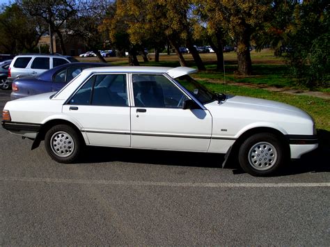 Ford Falcon 1986 - dossier.kiev.ua