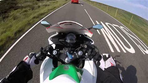 Honda CBR 125 GoPro 92MPH (148KPH) Top Speed Run - YouTube