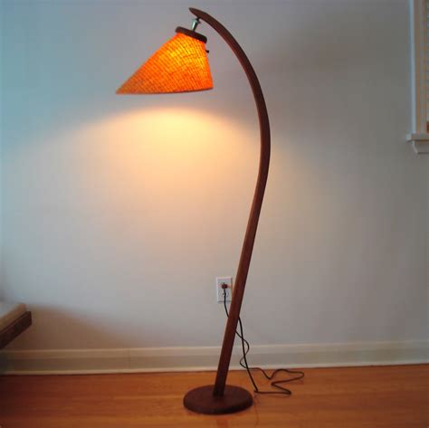 moderncraze: Trip the light fantastic...with mid century modern lamps!