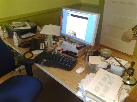 Desk Cleanup: Before and After | ruk.ca