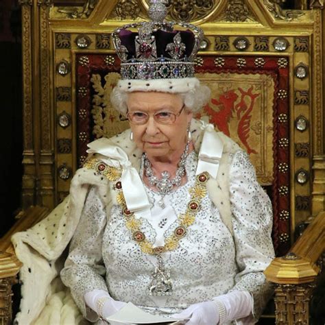 Look at Queen Elizabeth II Donning Full Royal Regalia - E! Online - AU