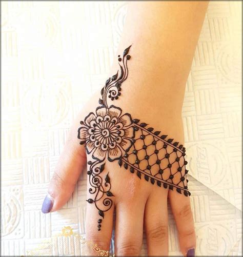 Easy & Simple Kids Mehndi Designs 2023 Images Download