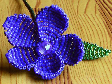 Free Beaded Flower Instructions · How To Make A Beaded Flower ...