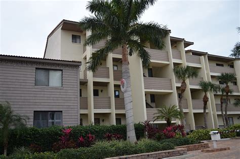 Siesta Dunes Beach condo unit sells for $1.1 million | Your Observer