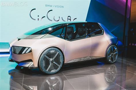 Live Photos: BMW i Vision Circular unveiled at the 2021 IAA