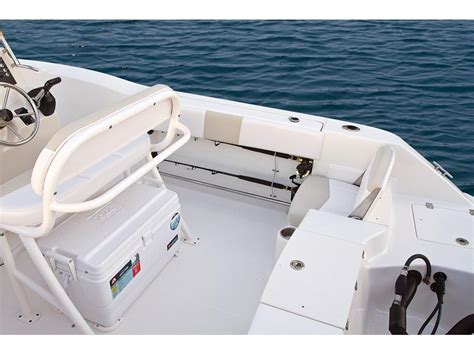 2019 ROBALO R200 for sale | Trade Boats, Australia