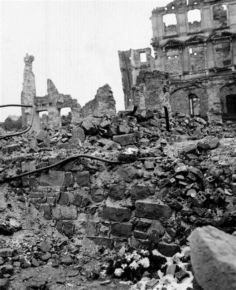 Photos of the bombing of Dresden Germany during World War II - Business ...