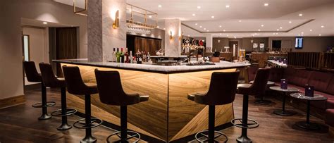 Gatwick No.1 Lounge South | SkypParkSecure.com