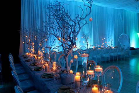 25 Awesome Blue Christmas Decorations Ideas - Interior Vogue