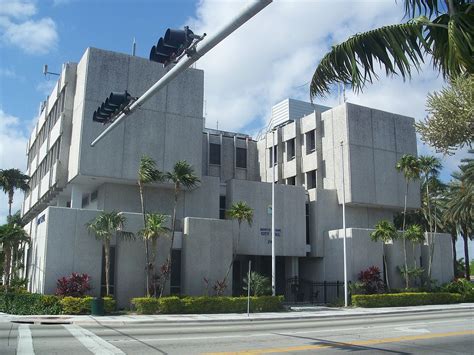 10 Coolest Courses at Miami Dade College - OneClass Blog