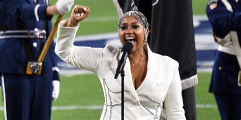 Watch Jazmine Sullivan and Eric Church Sing the National Anthem at Super Bowl 2021 | Pitchfork