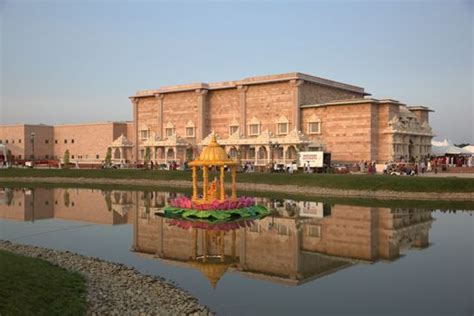 The new Shri Swami Narayan mandir in Robbinsville, New Jersey revives one’s burgeoning pride in ...