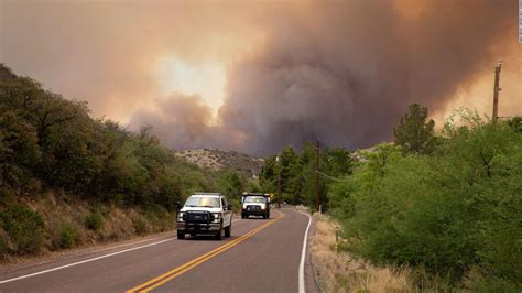 Fire weather remains dangerous Thursday as 2 massive wildfires burn in ...