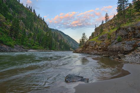 Salmon River Lodge Resort