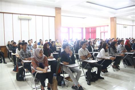 PT. Matahari Dept. Store Organized Campus Recruitment at Widyatama University - Universitas ...