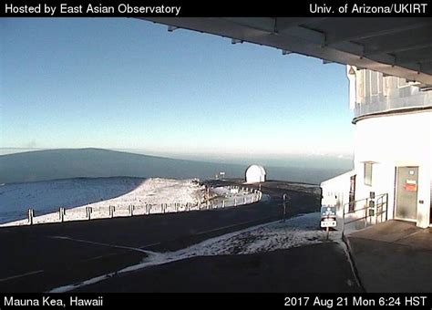 August Snow Dusts Hawaii’s Mauna Kea Summit