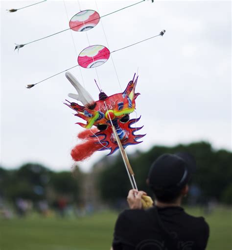 Flying a chinese dragon kite at Blackheath | Philip Pound | Flickr