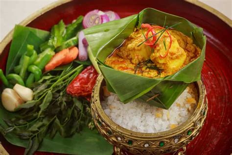 The Most Popular And Tastiest Dishes From Cambodian Food