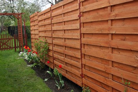 DIY Privacy Fences: Is It Better Left to the Pros? - Shabby Chic Boho