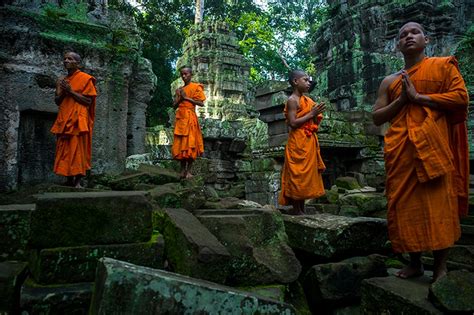 Cambodian Monks #SanDiskStories #monk #people | Bouddhisme, Cambodge, Asie